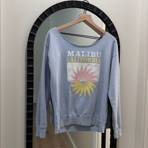 Abercrombie & Fitch Off shoulder Graphic Sweatshirt